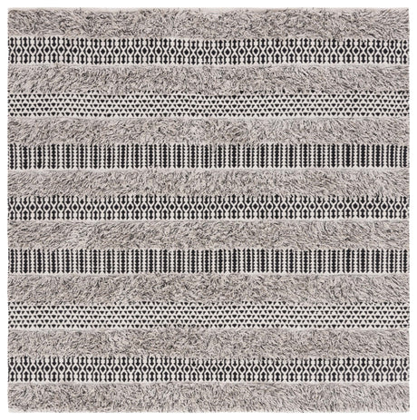 Safavieh Natura Nat926Z Black/Ivory Rug.