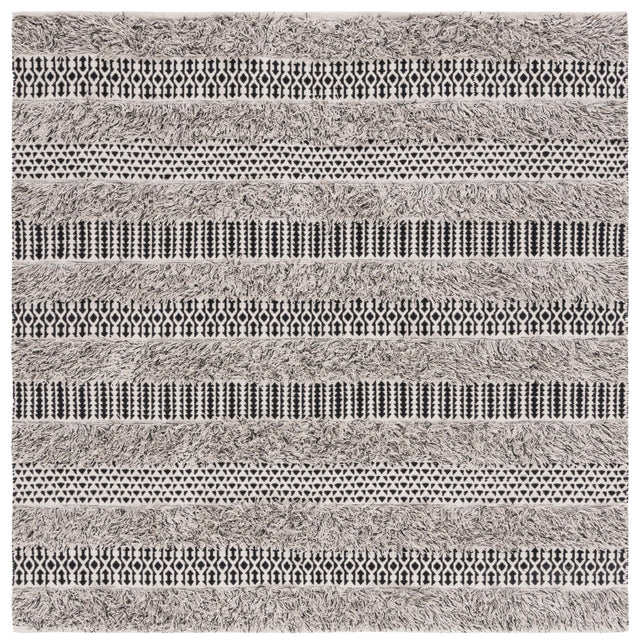Safavieh Natura Nat926Z Black/Ivory Rug.