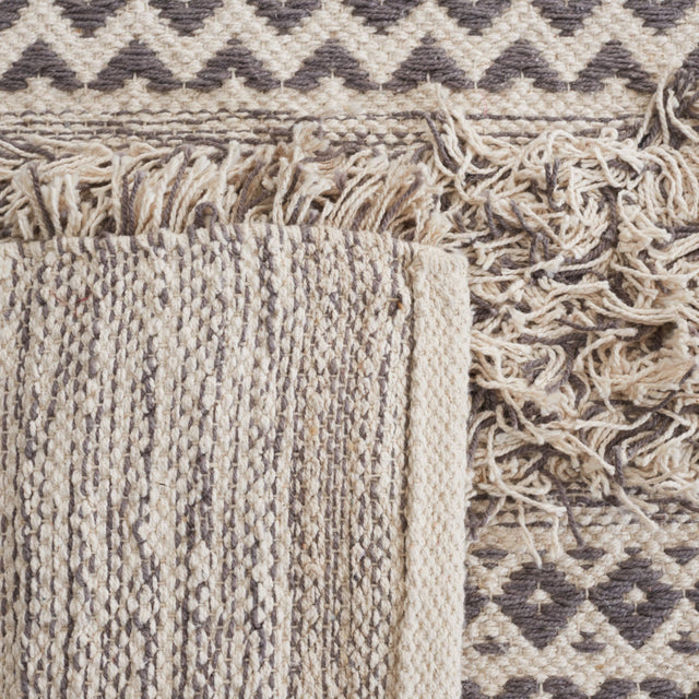 Safavieh Natura Nat929F Grey/Ivory Rug.