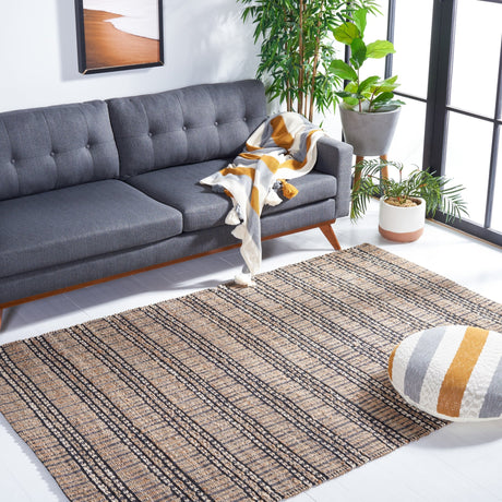 Safavieh Natural Fiber Nfb651Z Black/Natural Rug.