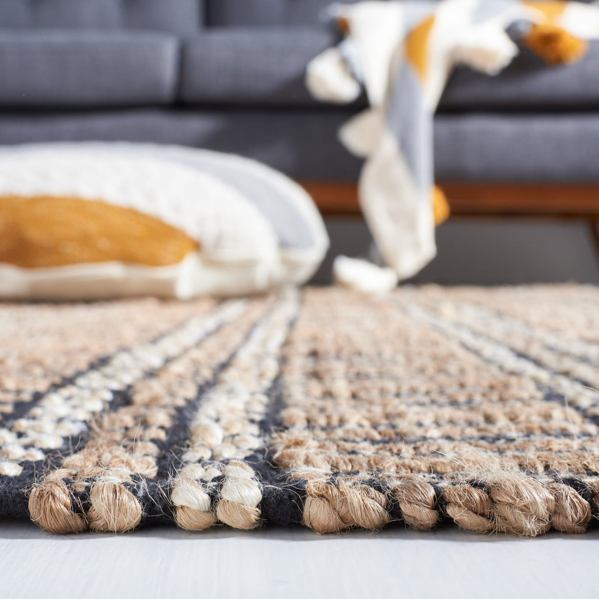 Safavieh Natural Fiber Nfb651Z Black/Natural Rug.