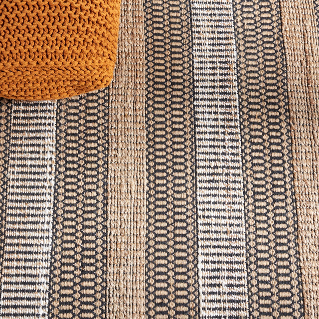 Safavieh Natural Fiber Nfb652Z Black/Natural Rug.