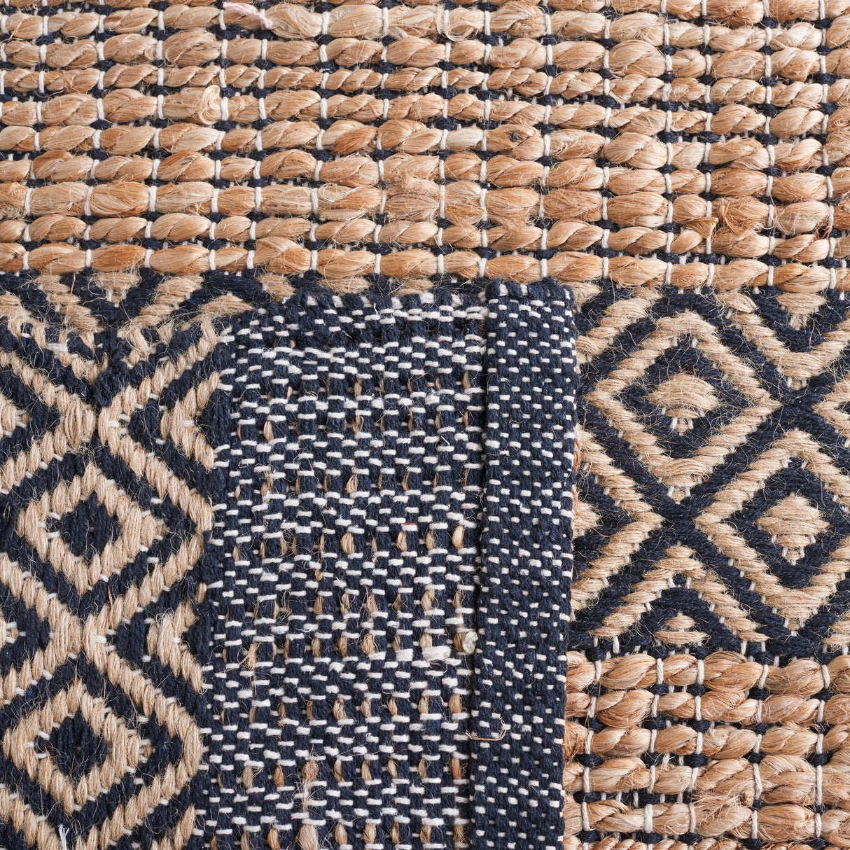 Safavieh Natural Fiber Nfb653Z Black/Natural Rug.