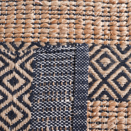 Safavieh Natural Fiber Nfb653Z Black/Natural Rug.