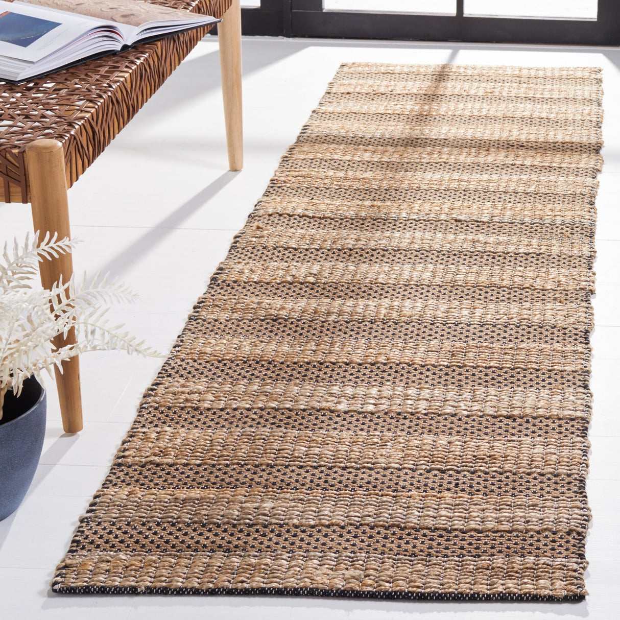 Safavieh Natural Fiber Nfb654Z Black/Natural Rug.