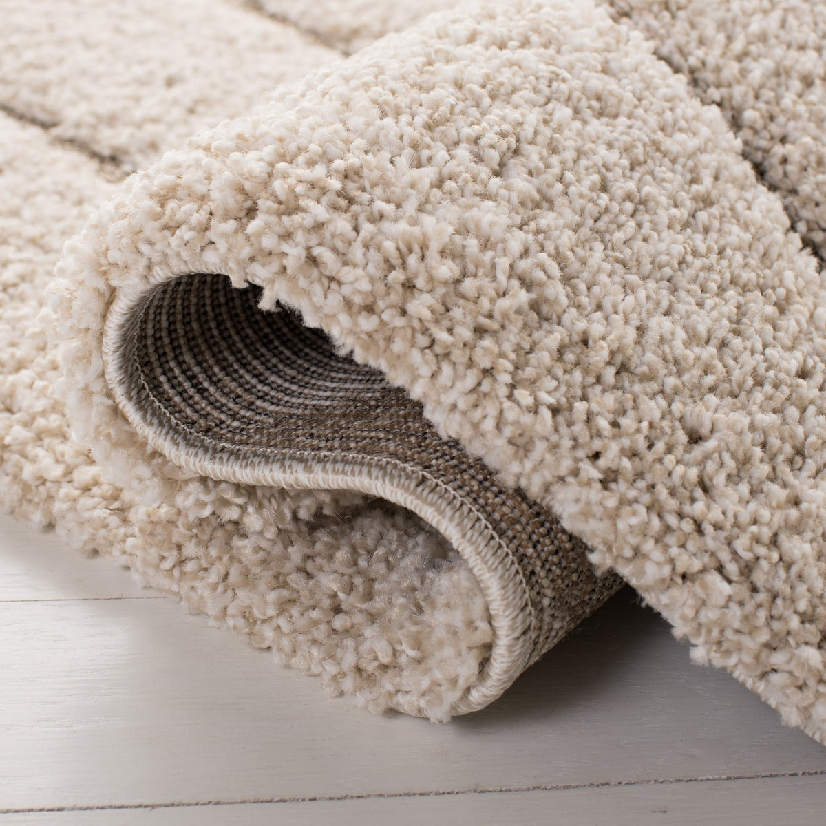 Safavieh Shag Sg472 Cream/Beige Rug.