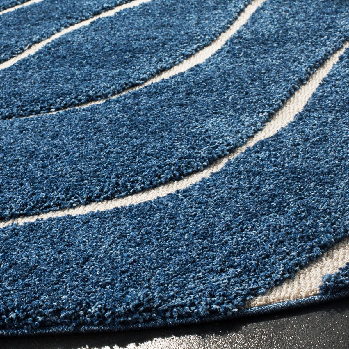 Safavieh Shag Sg472 Dark Blue/Cream Rug.