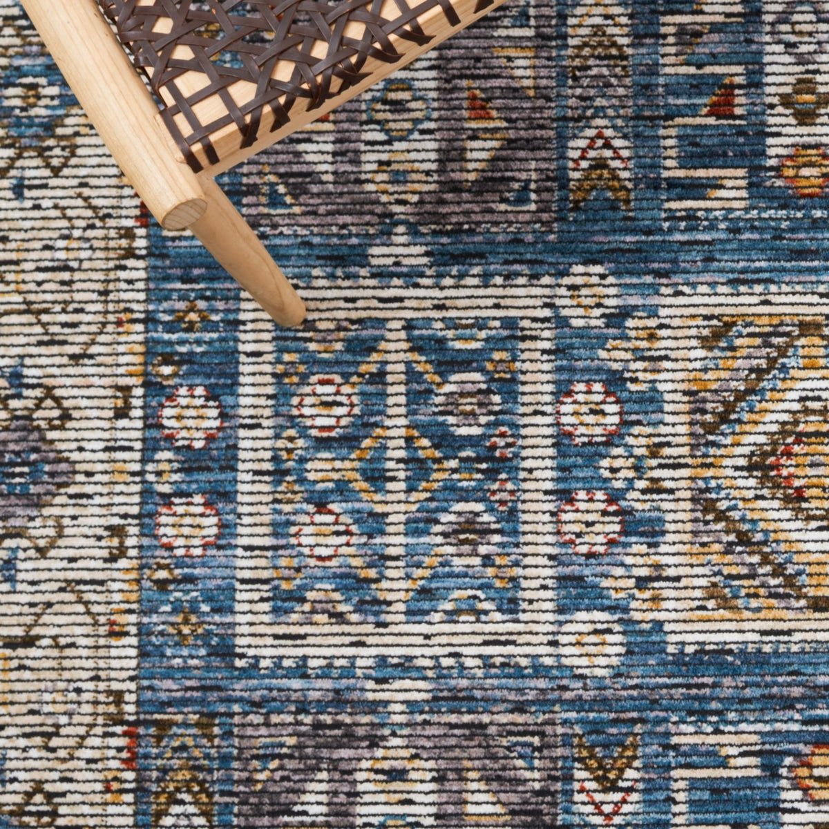 Safavieh Sierra Sra406A Ivory/Blue Rug.