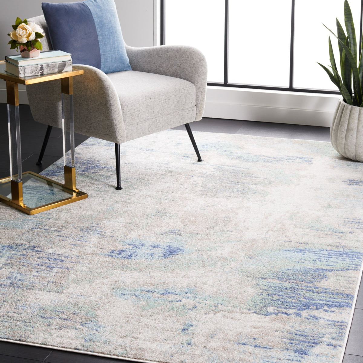 Safavieh Skyler Sky504B Beige/Grey Blue Rug.