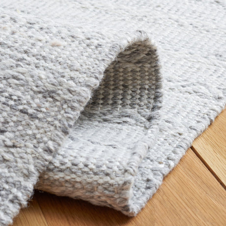 Safavieh Striped Kilim Stk104F Grey/Ivory Rug.