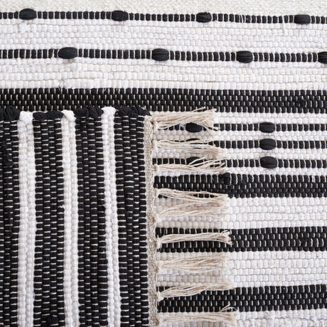 Safavieh Striped Kilim Stk205Z Black/Ivory Rug.