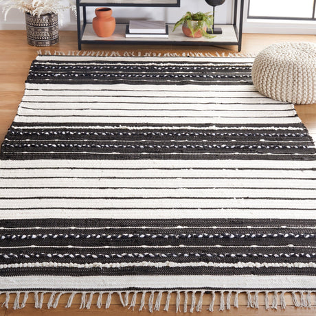 Safavieh Striped Kilim Stk207Z Black/Ivory Rug.