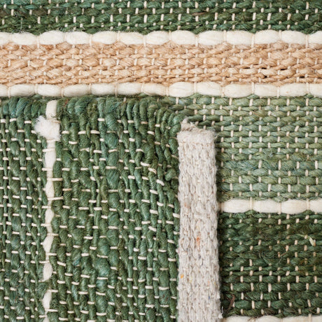 Safavieh Striped Kilim Stk312Y Green/Natural Rug.