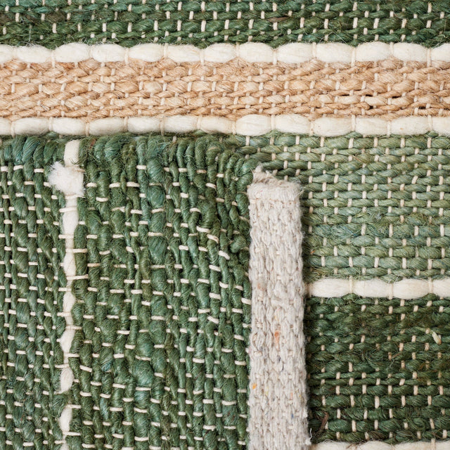 Safavieh Striped Kilim Stk312Y Green/Natural Rug.