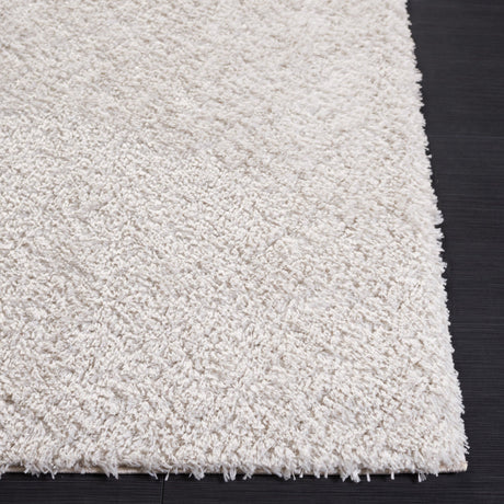 Safavieh Tahoe Shag Tho670G Silver Rug.