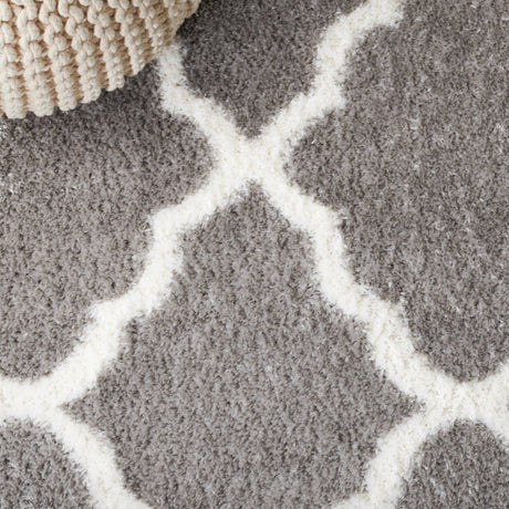 Safavieh Tahoe Shag Tho675F Grey/White Rug.