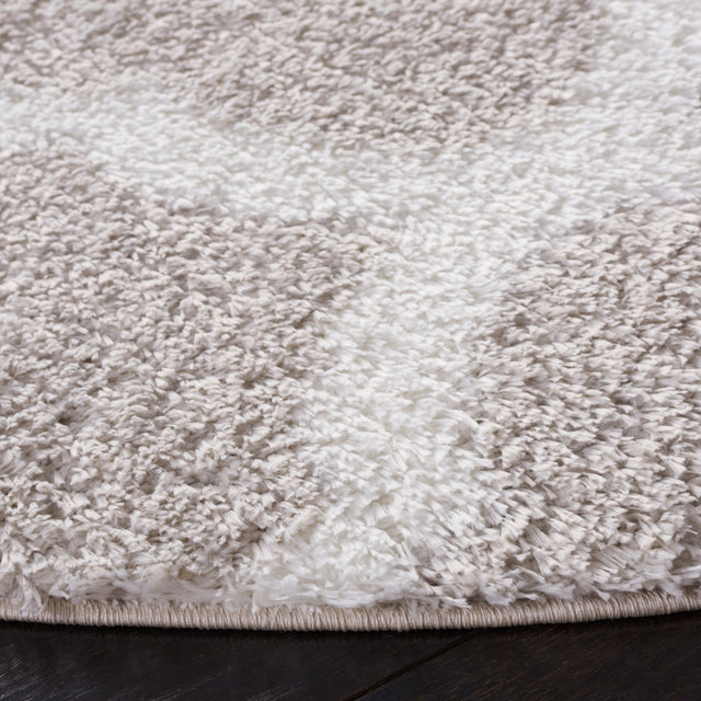 Safavieh Tahoe Shag Tho675G Silver/White Rug.