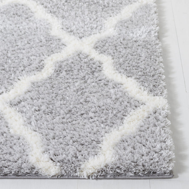 Safavieh Tahoe Shag Tho675H Light Grey/White Rug.