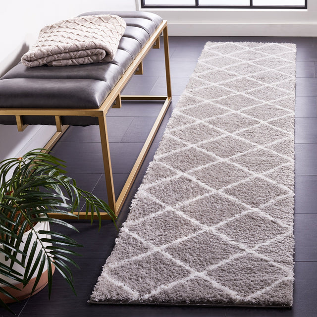 Safavieh Tahoe Shag Tho676G Grey/White Rug.