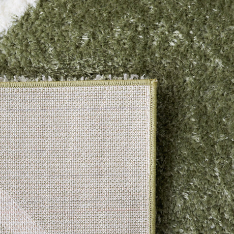 Safavieh Tahoe Shag Tho676W Sage/White Rug.