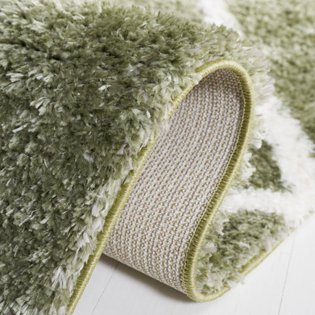 Safavieh Tahoe Shag Tho676W Sage/White Rug.