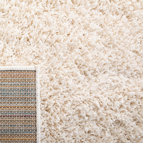 Safavieh Venus Shag Vns520A Ivory Rug.