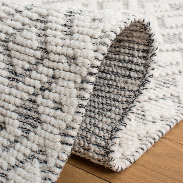 Safavieh Vermont Vrm102F Ivory/Grey Rug.