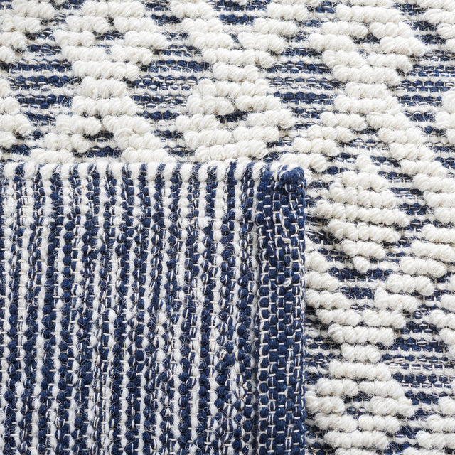 Safavieh Vermont Vrm102N Ivory/Navy Rug.