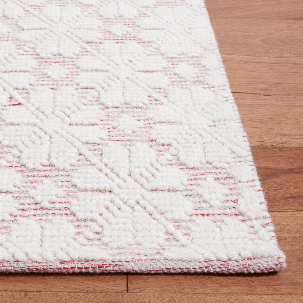 Safavieh Vermont Vrm303Q Ivory/Red Rug.