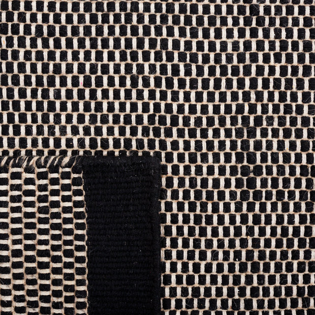 Safavieh Vermont Vrm807Z Black Rug.
