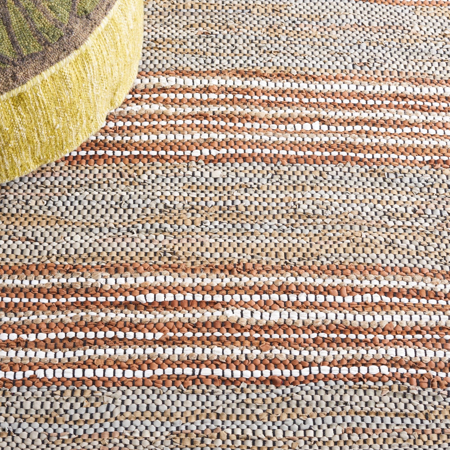 Safavieh Vintage Leather Vtl204B Beige/Natural Rug.