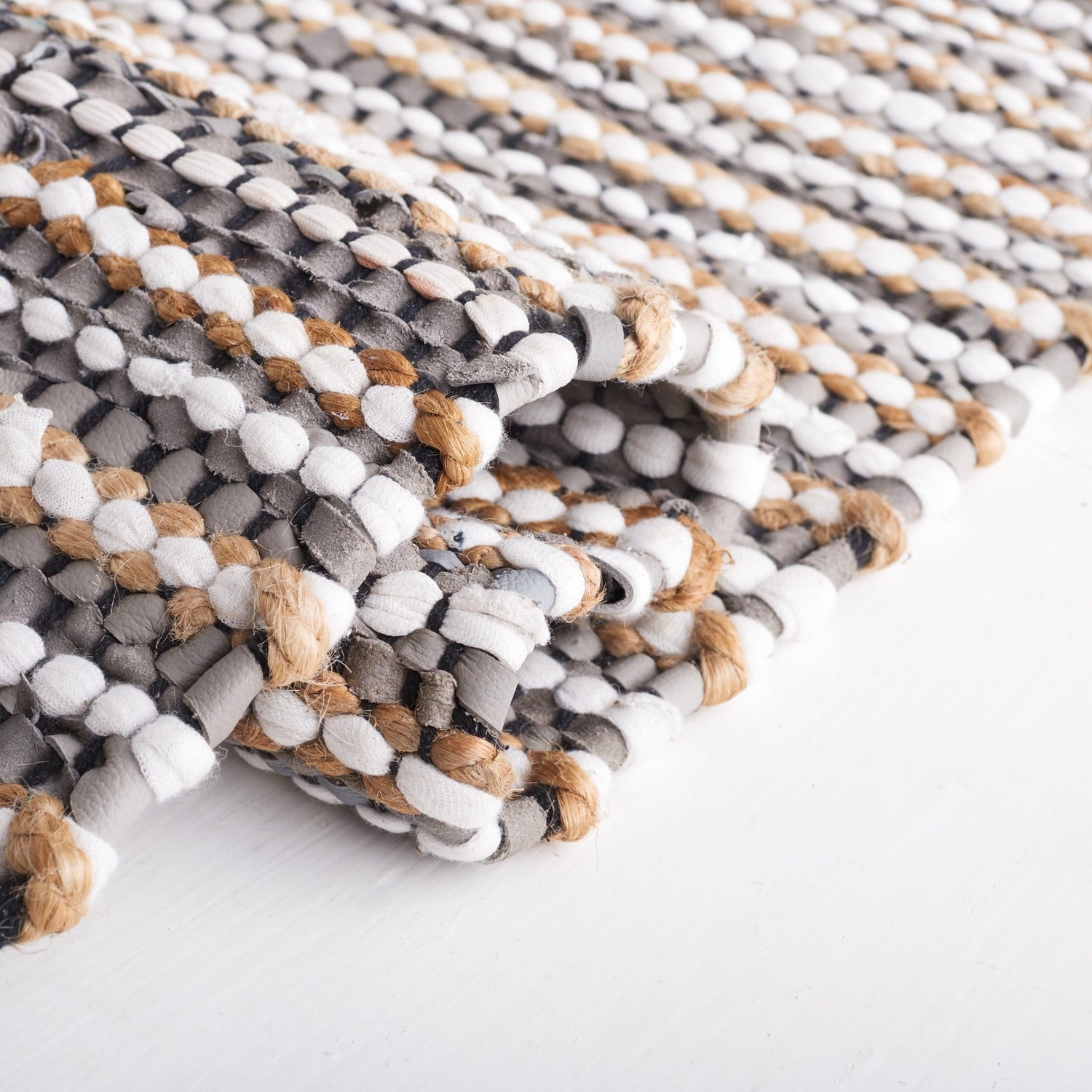 Safavieh Vintage Leather Vtl205F Grey/Ivory Rug.