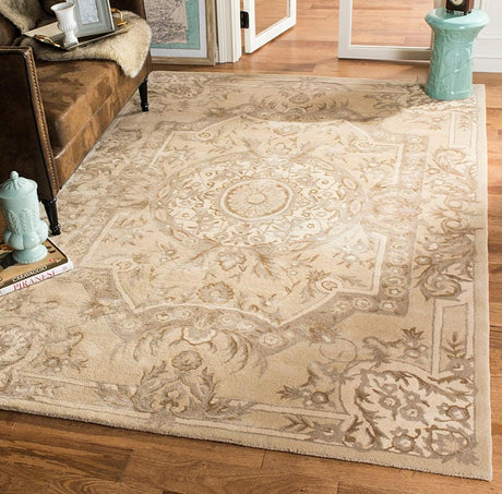 Safavieh Savonnerie Sav623A Sand Rugs.