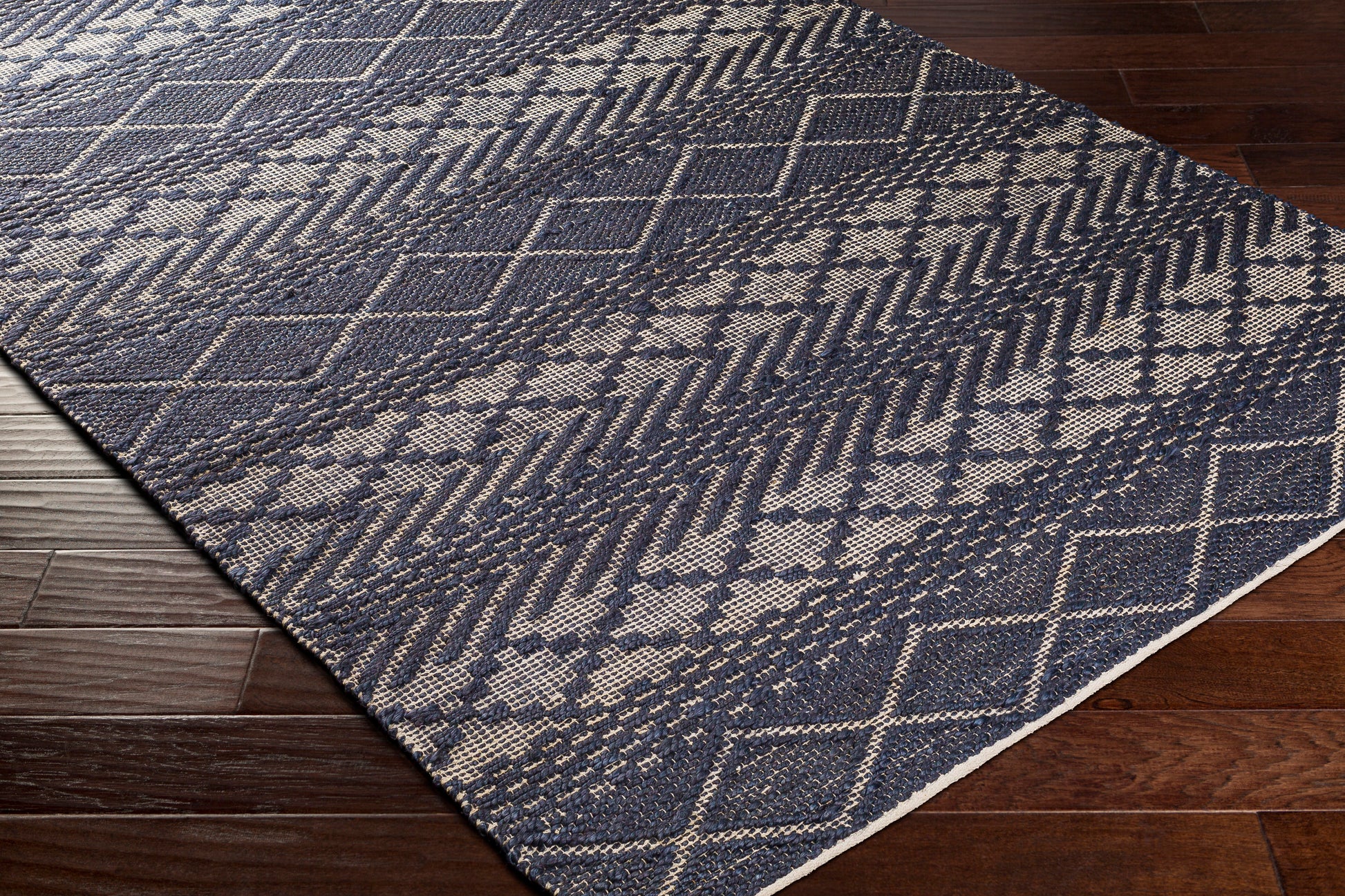 Surya Santa Barbara Sbb-2307 Navy, Beige Area Rug