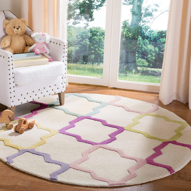 Safavieh Safavieh Kids Sfk102A Ivory / Multi Rugs.