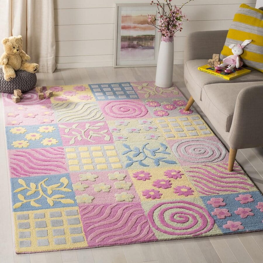 Safavieh Safavieh Kids Sfk356A Pink / Multi Geometric Area Rug