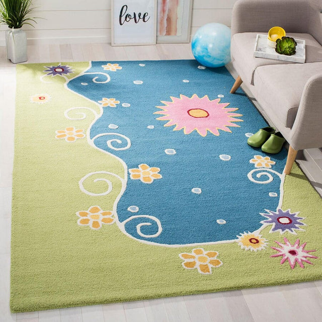 Safavieh Safavieh Kids sfk383a Blue / Green Rugs.