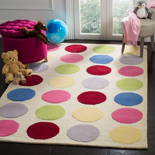 Safavieh Safavieh Kids sfk386a Ivory / Multi Rugs.