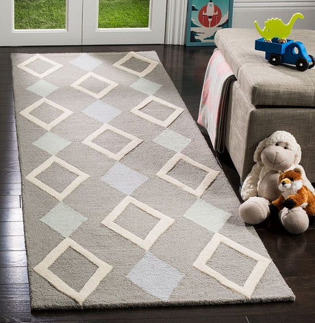 Safavieh Safavieh Kids Sfk902B Grey / Multi Rugs.
