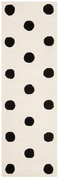 Safavieh Safavieh Kids Sfk904D Ivory / Black Geometric Area Rug