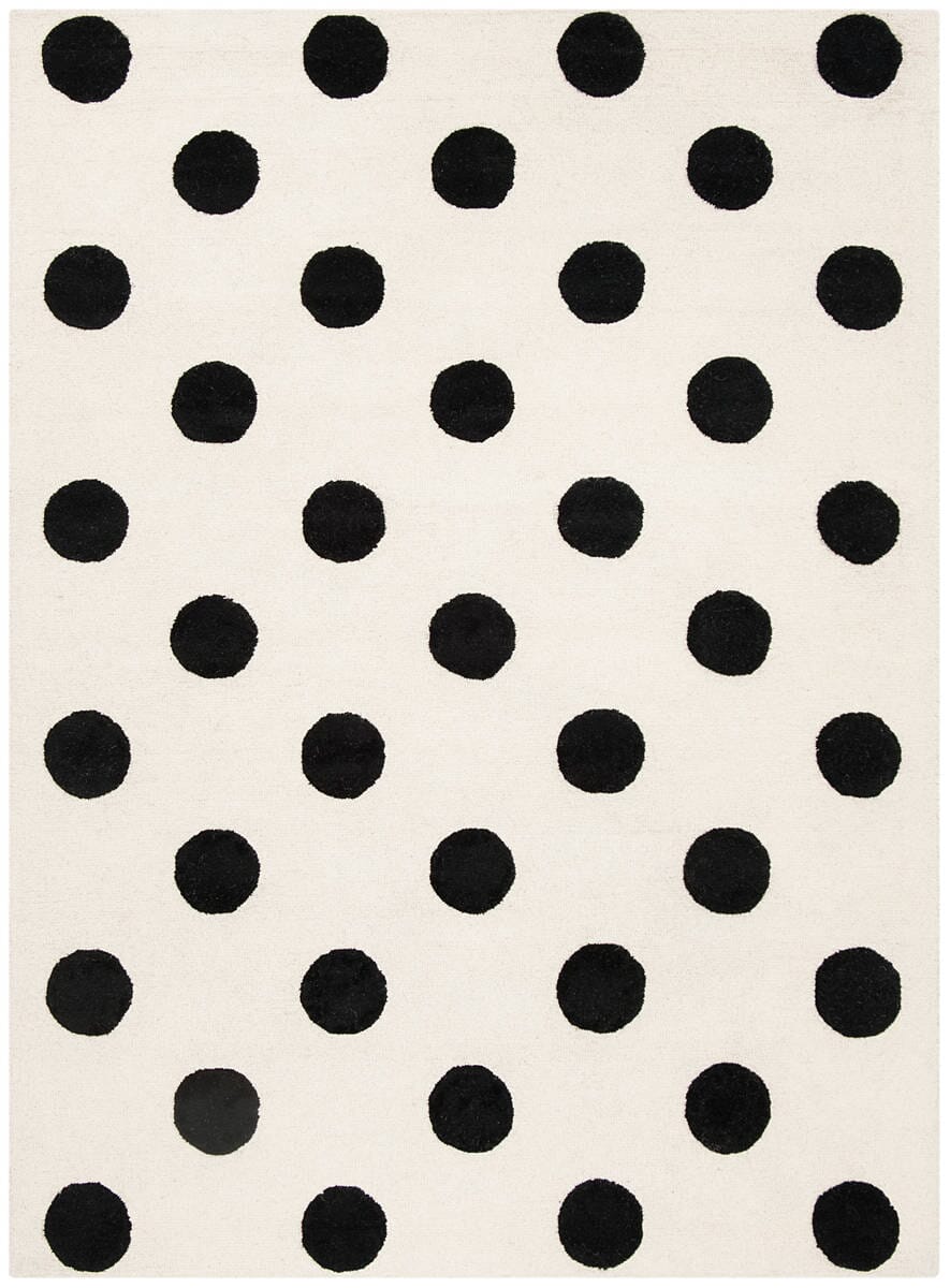 Safavieh Safavieh Kids Sfk904D Ivory / Black Geometric Area Rug