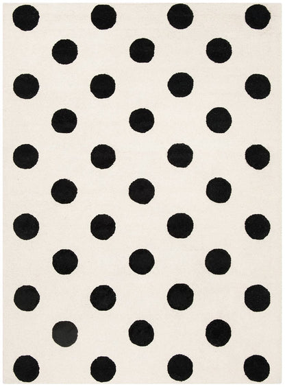 Safavieh Safavieh Kids Sfk904D Ivory / Black Geometric Area Rug