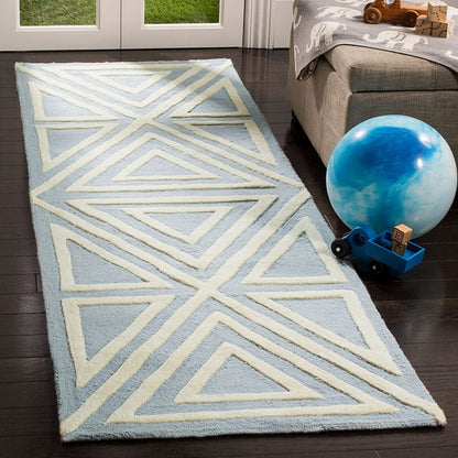 Safavieh Safavieh Kids Sfk912E Blue / Ivory Geometric Area Rug