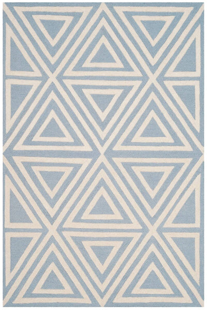 Safavieh Safavieh Kids Sfk912E Blue / Ivory Geometric Area Rug