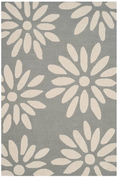 Safavieh Safavieh Kids Sfk914C Grey / Ivory Floral / Country Area Rug