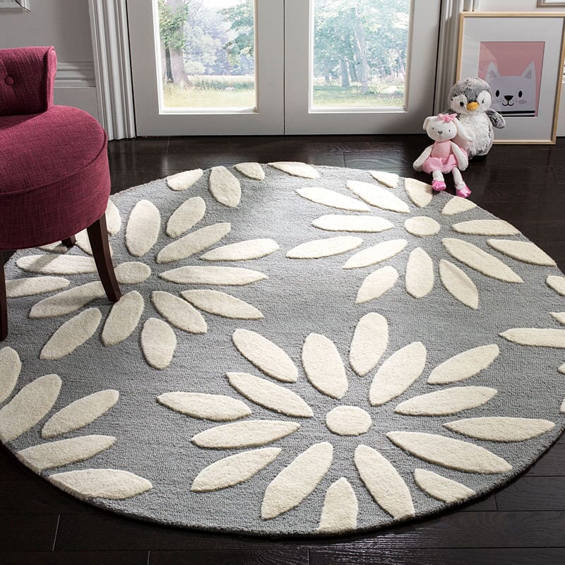 Safavieh Safavieh Kids Sfk914C Grey / Ivory Floral / Country Area Rug