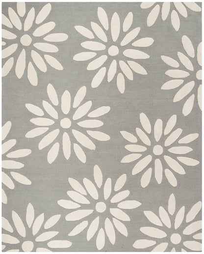 Safavieh Safavieh Kids Sfk914C Grey / Ivory Floral / Country Area Rug