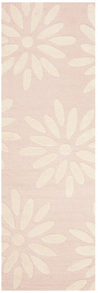 Safavieh Safavieh Kids Sfk914P Pink / Ivory Floral / Country Area Rug