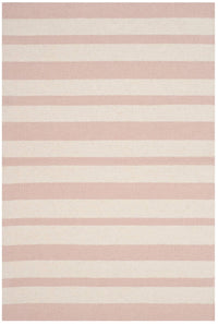 Safavieh Safavieh Kids Sfk915P Pink / Ivory Striped Area Rug