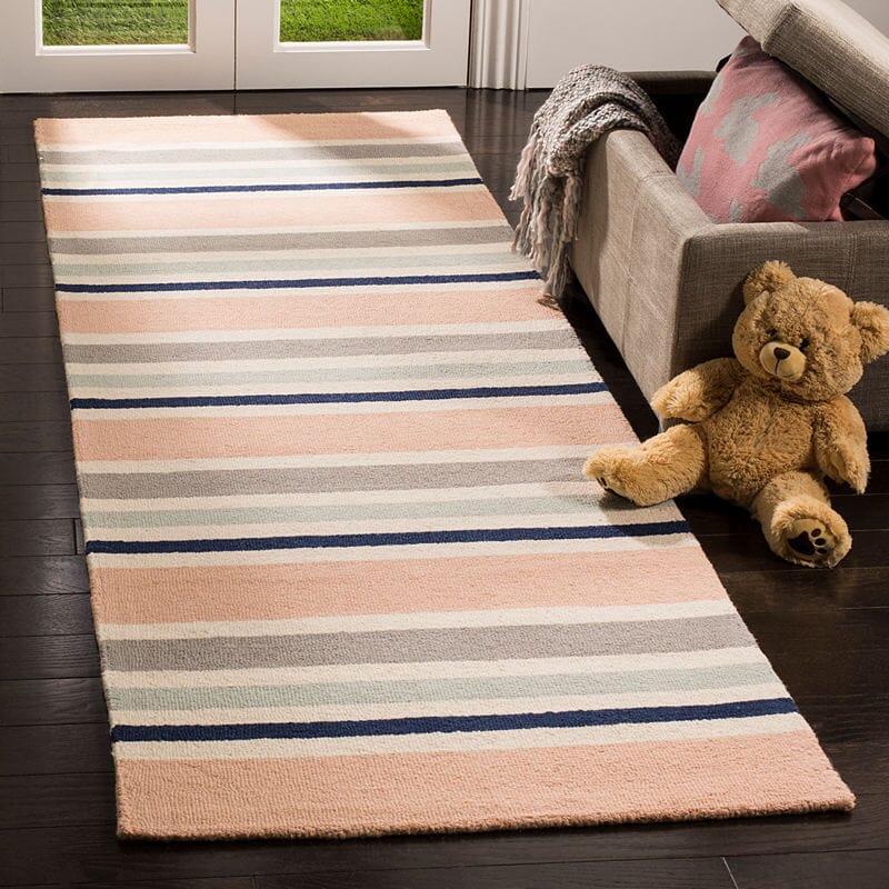 Safavieh Safavieh Kids Sfk916A Ivory / Multi Striped Area Rug